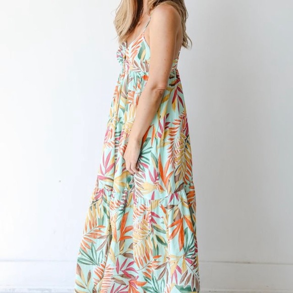 Perfect Paradise Maxi Dress- Floral - Picture 3 of 7